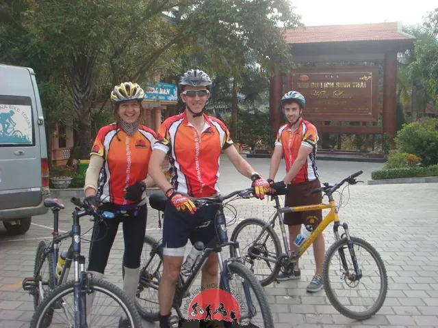 The Best Myanmar Cycling Experience Tours – 16 Days 3