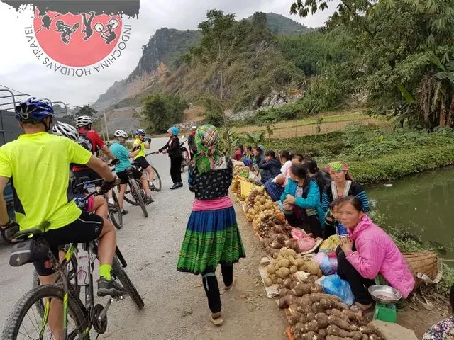 Yangon Cycling to Mawlamying , U Na Oak ,Kaw Kun Cave - 3 Days 3